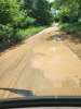 El camino de terraceria q conduce a la comunidad esta lleno de baches